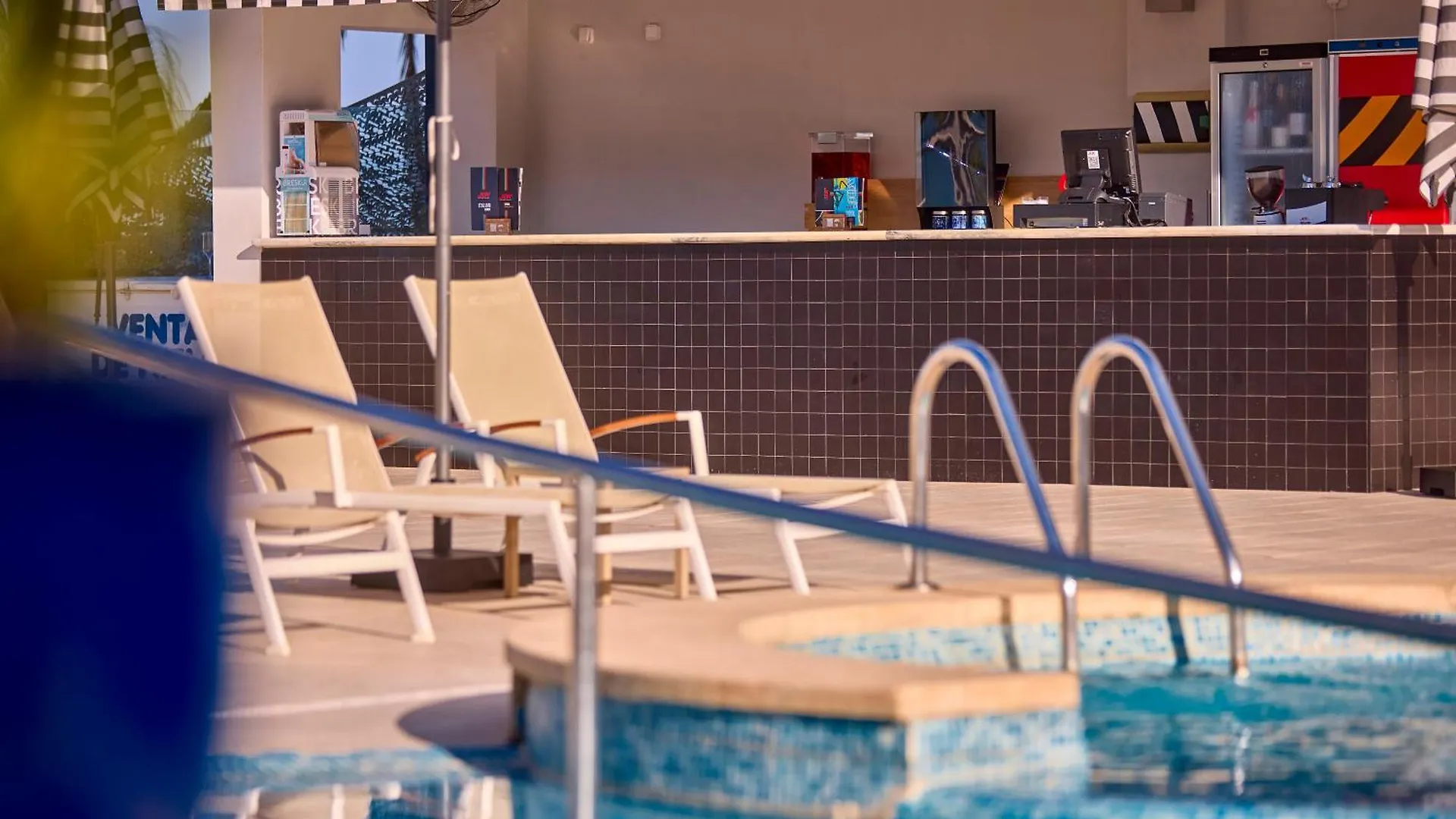 Universal Hotel Neptuno - Adults Only Playa de Palma  4*, Playa de Palma (Mallorca)