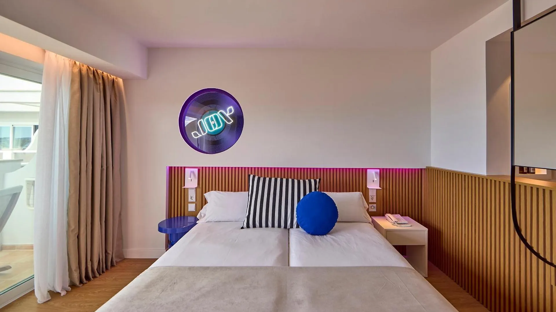 Universal Hotel Neptuno - Adults Only Playa de Palma  4*, Playa de Palma (Mallorca)